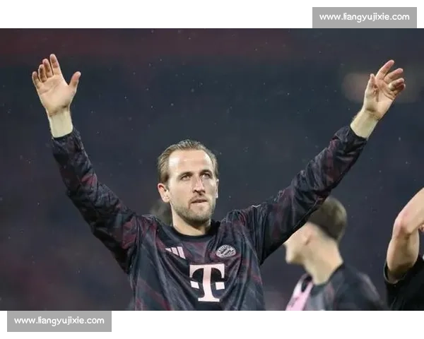 拜仁酝酿重磅变革：舍什科接班凯恩，英格兰锋霸转型中场核心